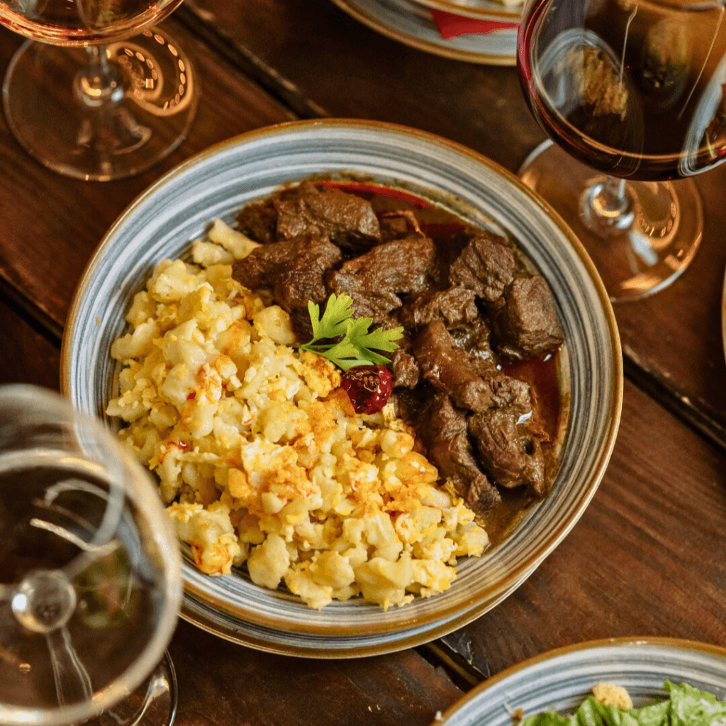 Mákos Guba Bistro – Bazilika